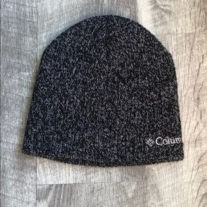 Columbia beanie